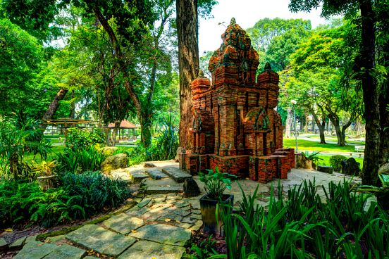 Discover-Tao-Dan-Park-in-Ho-Chi-Minh-city-Saigon-Vietnam-1